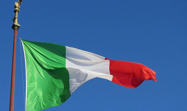 Italian iptv playlist free